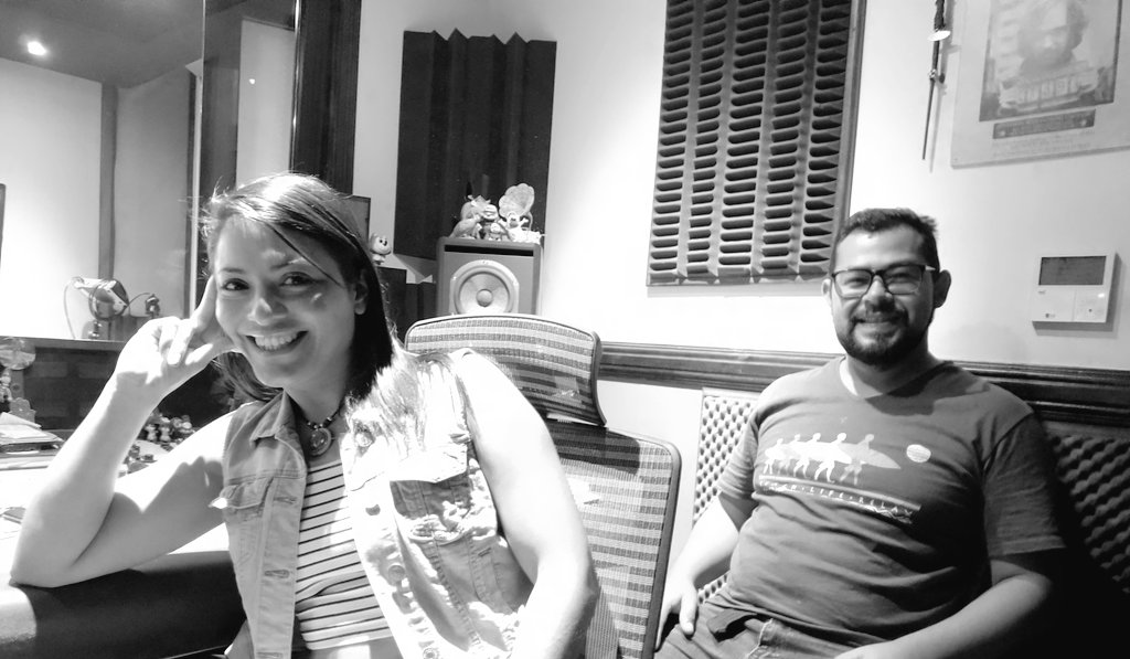 ArelysBustos's tweet photo. New lanzamiento pronto  #fanskayelatina.Tema #Original #biografíco de esta servidora a la luz pública. Balada influencia #Soul #Titulada: 'Y entonces qué 🙏🪄🖤🎶🔝'. Gracias Dios y sus Ángeles.Gracias a uno de mis #Mentores en #ProducciónMusical @FeloBass y+talentosos músicos https://t.co/OA4cKpPUlu