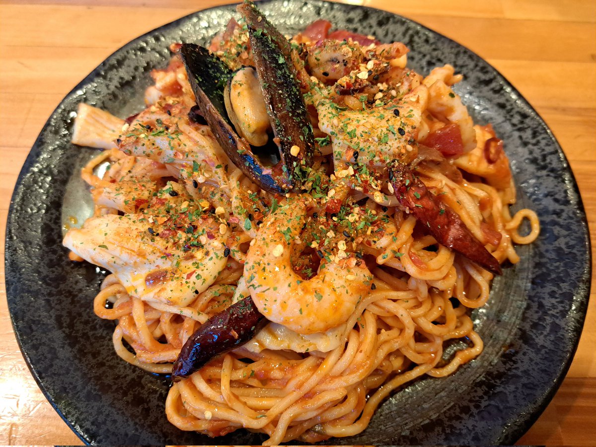 kurihara198232's tweet photo. #今日のランチ
#だるま さんの #浅間山 (大盛)と #Winter_Fall と #ごま胡麻焼きまんじゅう と #生バラエティ ✨どれも美味しかったです😂
#群馬 #高崎 #焼きそば
#焼きまんじゅう https://t.co/1KmPm21KJ1