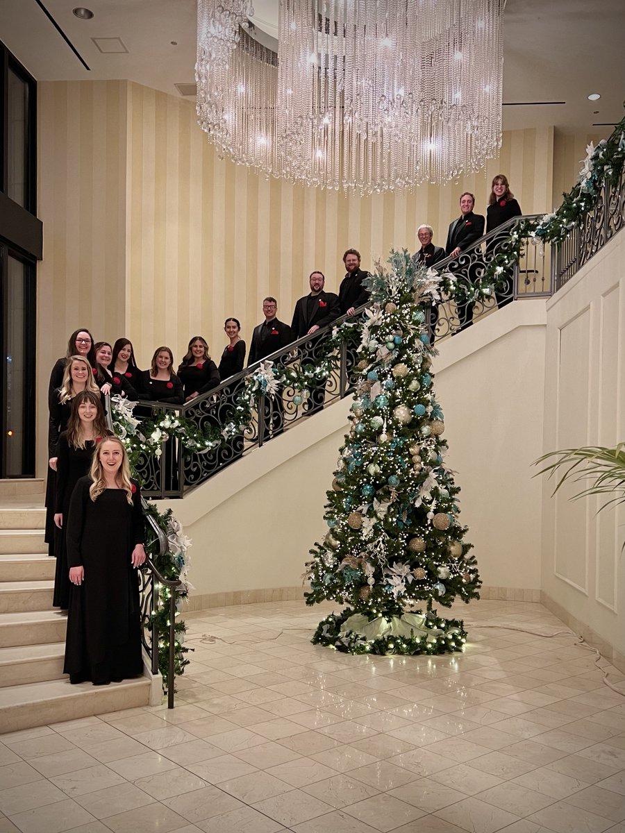 canterburyokc's tweet photo. So much fun singing for The @SkirvinHiltonOK's Tree Lighting Event tonight!🎄
#DowntownInDecember #HappyHolidays #OKC #SkirvinHilton #CanterburyChamberVoices https://t.co/FYihPdtRcQ