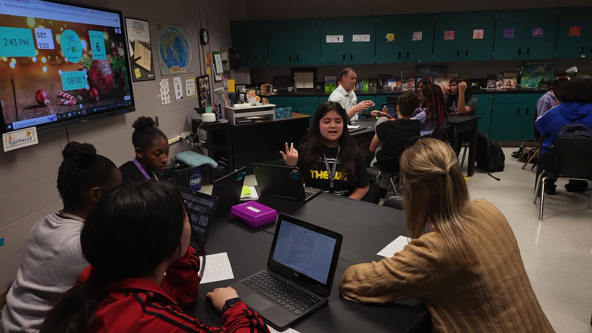 HumbleCounselor's tweet image. Visited @HumbleISD_HMS 7th grade @SouthernGirlAOK Science Class for their presentation. 😊 These kiddos did uh-mazing! 👏 They presented a disease or illness to the presenter as true experts! 💜 So proud of them! 🥳 #SciencePresentation #ProjectBasedLearning #HumbleMiddleSchool
