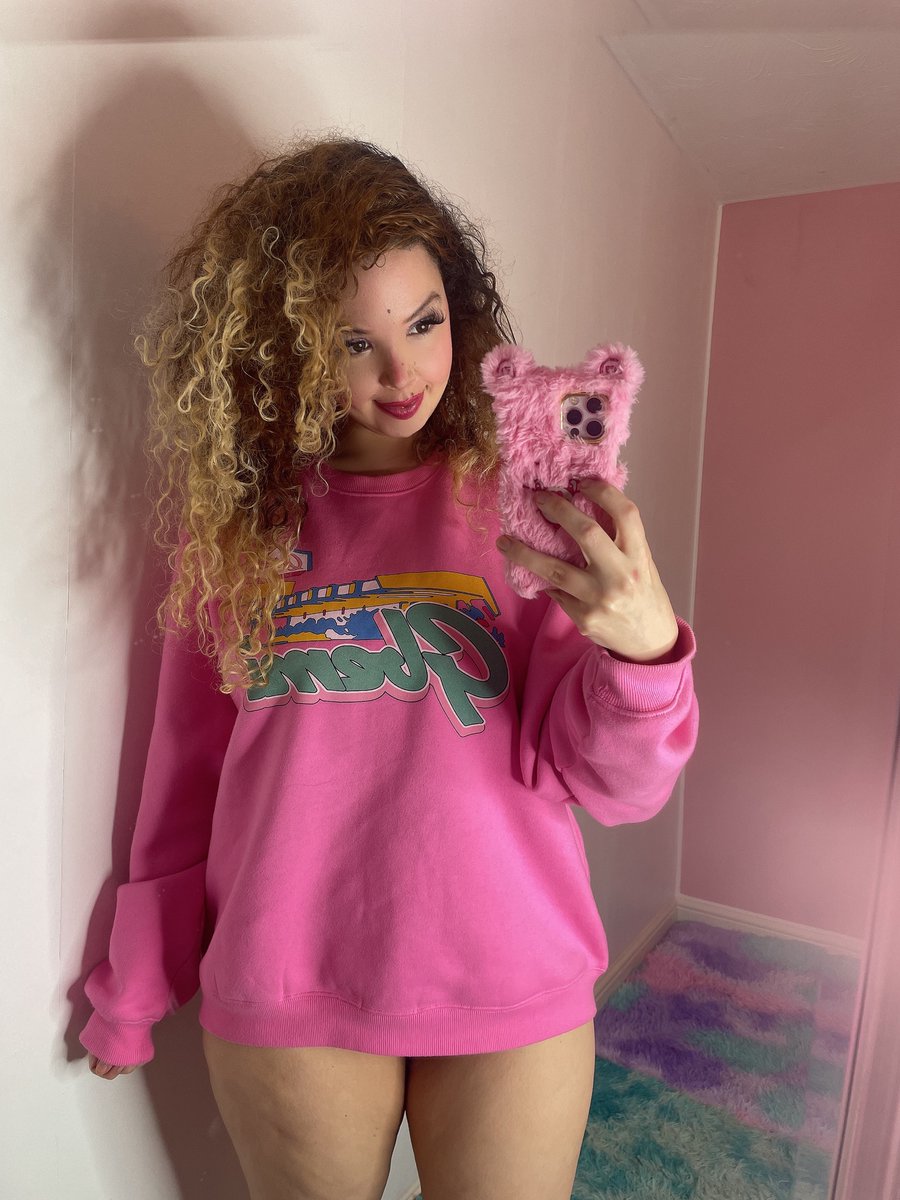 TW Pornstars - 2 pic. Aruba OF NO PPV In BIO🧁💕🍧🍄. Twitter. Left or