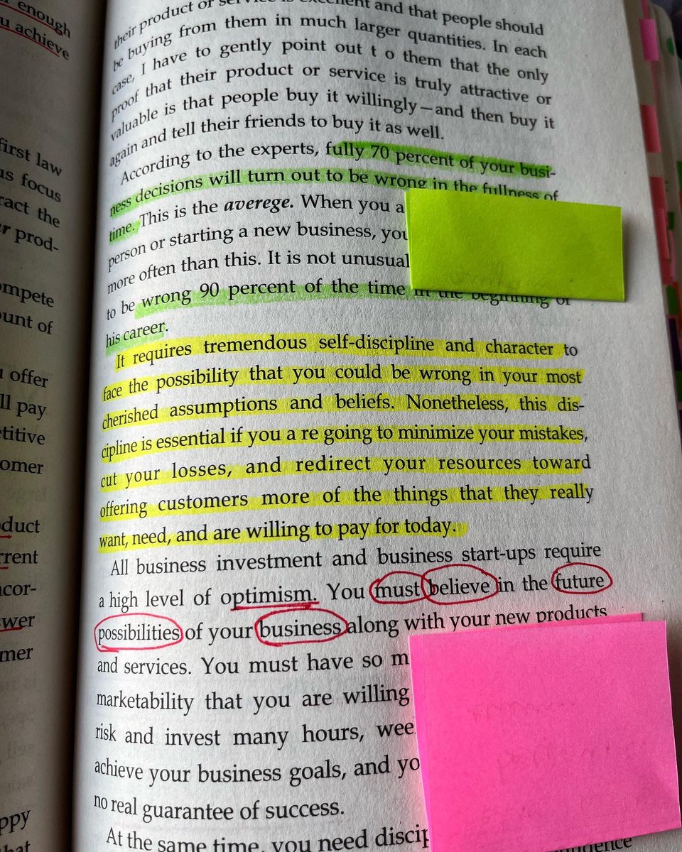 vishreads_'s tweet photo. Paperback or e books? 📖😝 https://t.co/FfPsW4nIqp