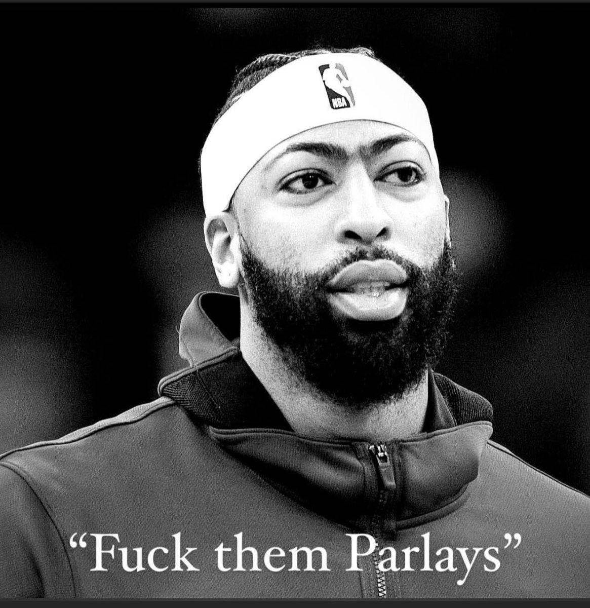 Mikelaughsalot_'s tweet photo. Anthony davis be like 😂😂😂😂😂 https://t.co/IMsqJXDnJi