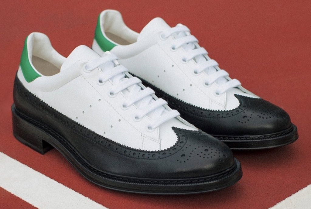 ThrowingFits's tweet photo. when u have a tennis match at 3 and a divorce court hearing at 6 cuz u wont stop wearing the stan smith brogue abominations so ur wife is leaving u https://t.co/PggEVzkS9Y