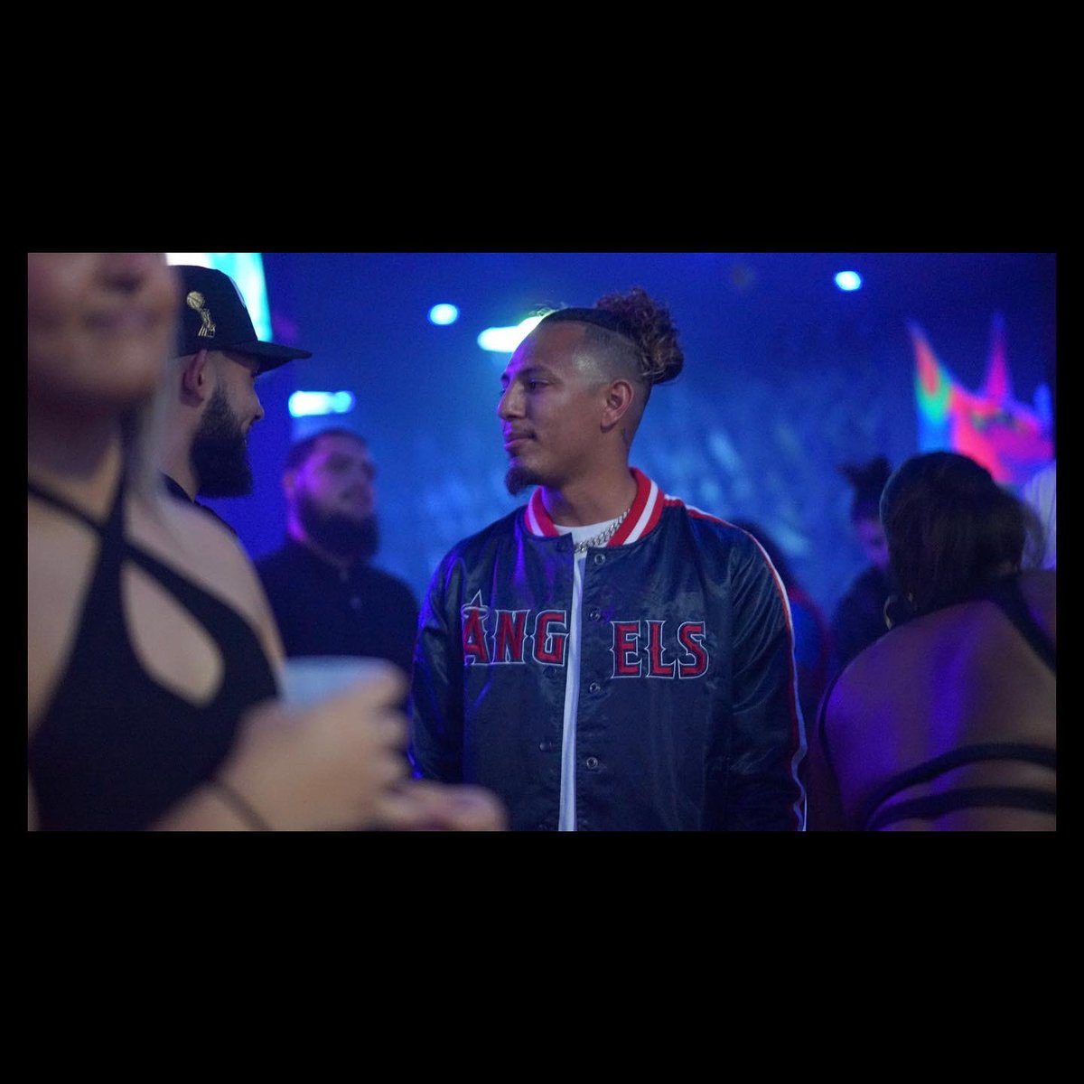 officialslugz's tweet photo. MY VIBE DIFFERENT
I SHINE DIFFERENT
MY GRIND DIFFERENT
MY MIND DIFFERENT
ENERGY DIFFERENT
IM STILL STANDING LIKE IF IM STILL ONE OF A KIND DIFFERENT π¦
π¦
π¦
#DRIPFOREVA https://t.co/engJrAg62T