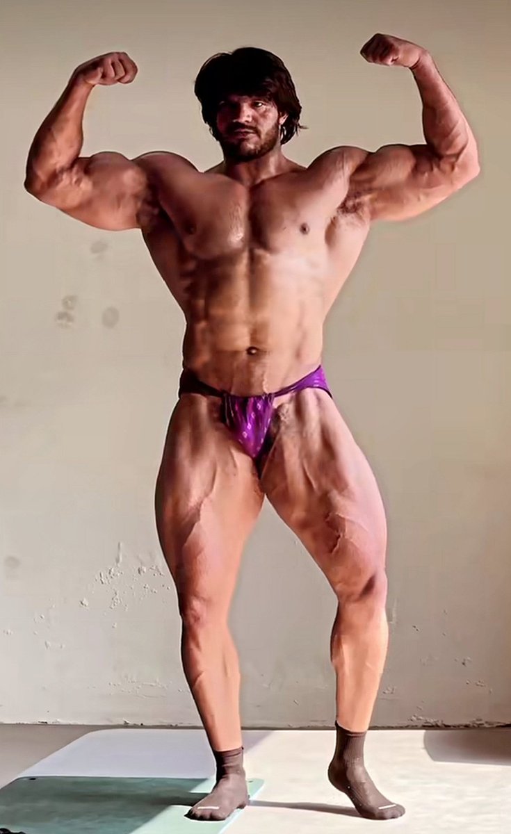 colt_star's tweet photo. Yudhveer India muscle beast... 🤤😍❤️ #bodybuilder #musclebeast #musclegiant #musclehunk #indiamuscle https://t.co/cLEoBSCCQQ