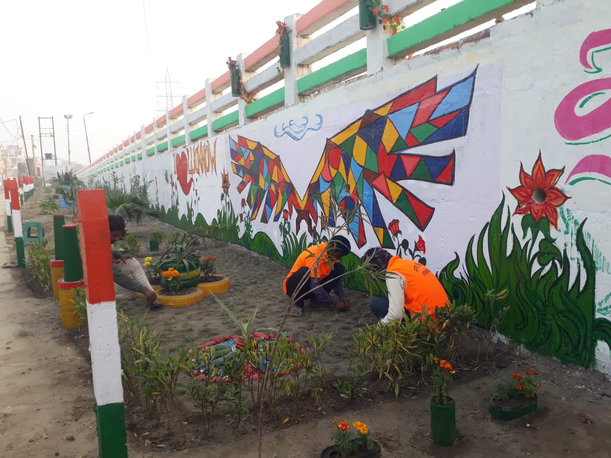 aksharmaBharat's tweet image. नगर विकास विभाग द्वारा चलाये जा रहे #नगर_सुशोभन_अभियान में आप सब सहभागी बनें।

हमें अपने नगरों की तस्वीर बदलनी है।

#Swachh_UP_Sashakt_UP #GoodGovernance @RSSorg @narendramodi @JPNadda @myogiadityanath @idharampalsingh @Bhupendraupbjp @sunilbansalbjp @BJP4India @BJP4UP