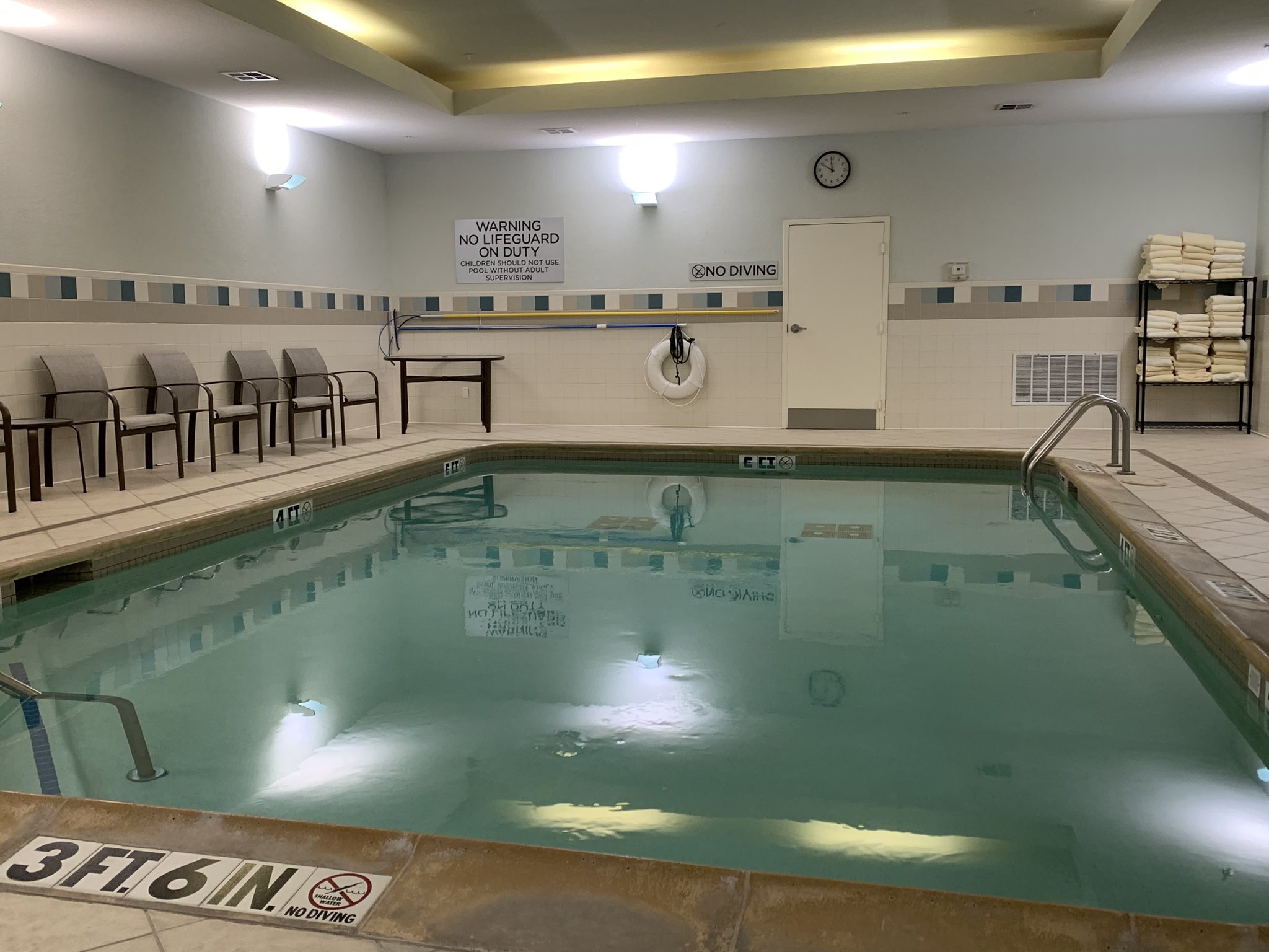 vinny on Twitter "the backrooms swimming pool https//t.co/2qE1WAdWj5" / Twitter