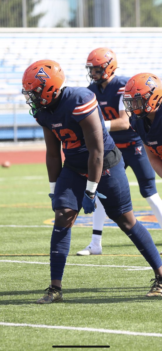 G K🎈 (@_gregoryking) on Twitter photo 🚨6’4 245lbs Tight End🚨
hudl.com/v/2JqZUf
- can run block
- make 2nd level blocks
- strong hands
- can run routes
- can play H and Y Tight End
<a href="/coachkou/">coachkou</a> <a href="/JUCOFFrenzy/">JUCO Football Frenzy</a> <a href="/Coach_Borden/">ED BORDEN</a> <a href="/armour223/">COACH MIKE ARMOUR</a> <a href="/CoachWooster/">Scott Wooster</a> <a href="/CoachJayHad/">Jackson Hadley</a> <a href="/CoachFiacchi_UA/">Coach William Fiacchi</a> <a href="/CoachNunz/">Nunzio Campanile</a> <a href="/CoachTaylor10/">Ollie Taylor</a> 🚨6’4 245lbs Tight End🚨
hudl.com/v/2JqZUf
- can run block
- make 2nd level blocks
- strong hands
- can run routes
- can play H and Y Tight End
<a href="/coachkou/">coachkou</a> <a href="/JUCOFFrenzy/">JUCO Football Frenzy</a> <a href="/Coach_Borden/">ED BORDEN</a> <a href="/armour223/">COACH MIKE ARMOUR</a> <a href="/CoachWooster/">Scott Wooster</a> <a href="/CoachJayHad/">Jackson Hadley</a> <a href="/CoachFiacchi_UA/">Coach William Fiacchi</a> <a href="/CoachNunz/">Nunzio Campanile</a> <a href="/CoachTaylor10/">Ollie Taylor</a>