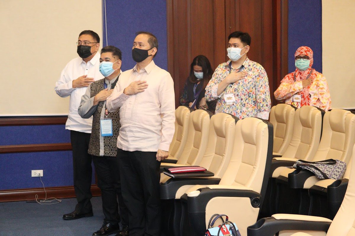 DFAPHL's tweet photo. [THREAD] Damá: Sensing Philippine Culture, a cultural retooling workshop organized by the DFA-OPCD and @NCCAOfficial kicked off last Monday with an Opening Ceremony at the newly-renovated Metropolitan Theater. #CulturalDiplomacy 📸DFA-OPCD https://t.co/XkSGu1pVQJ