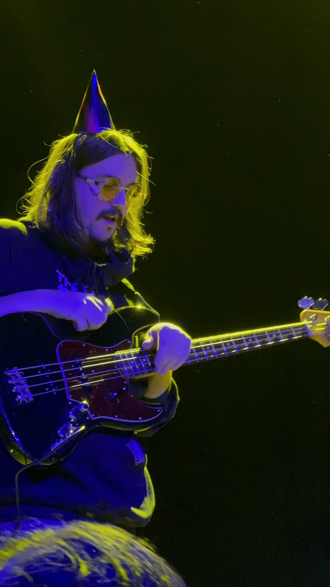 kkforkatie's tweet photo. I offer twitter a little taste of #lovejoy photos from the Dec 6th NYC concert that I took :) I’ll post more when I go through them all! https://t.co/sQKoCINDRp