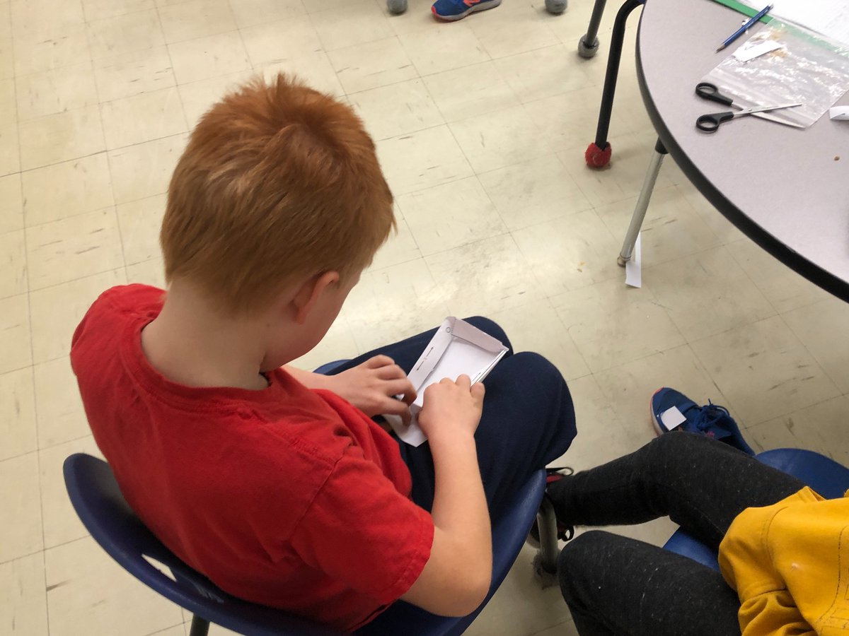 DechantsClass's tweet image. The Grade 4s started making box cars today.  Tomorrow they will decide where to put the axle to make the car move efficiently.  Students will also decide which size of wheels work best.