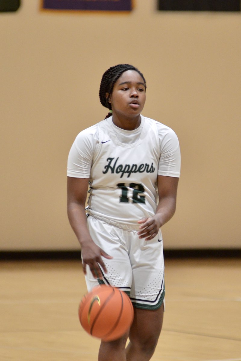 🏀 Women's Varsity Basketball picks up their first victory of the season in OT at home against Berman Hebrew Academy 70-61. Madi Moore-Nicholson led all scorers with 43 points. 

#GoHoppers