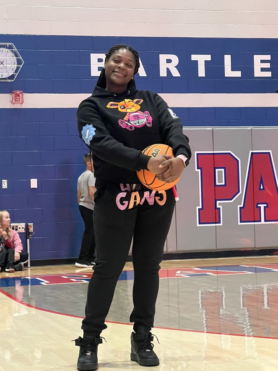 Crystianna “5haq” Whitehead tweet media