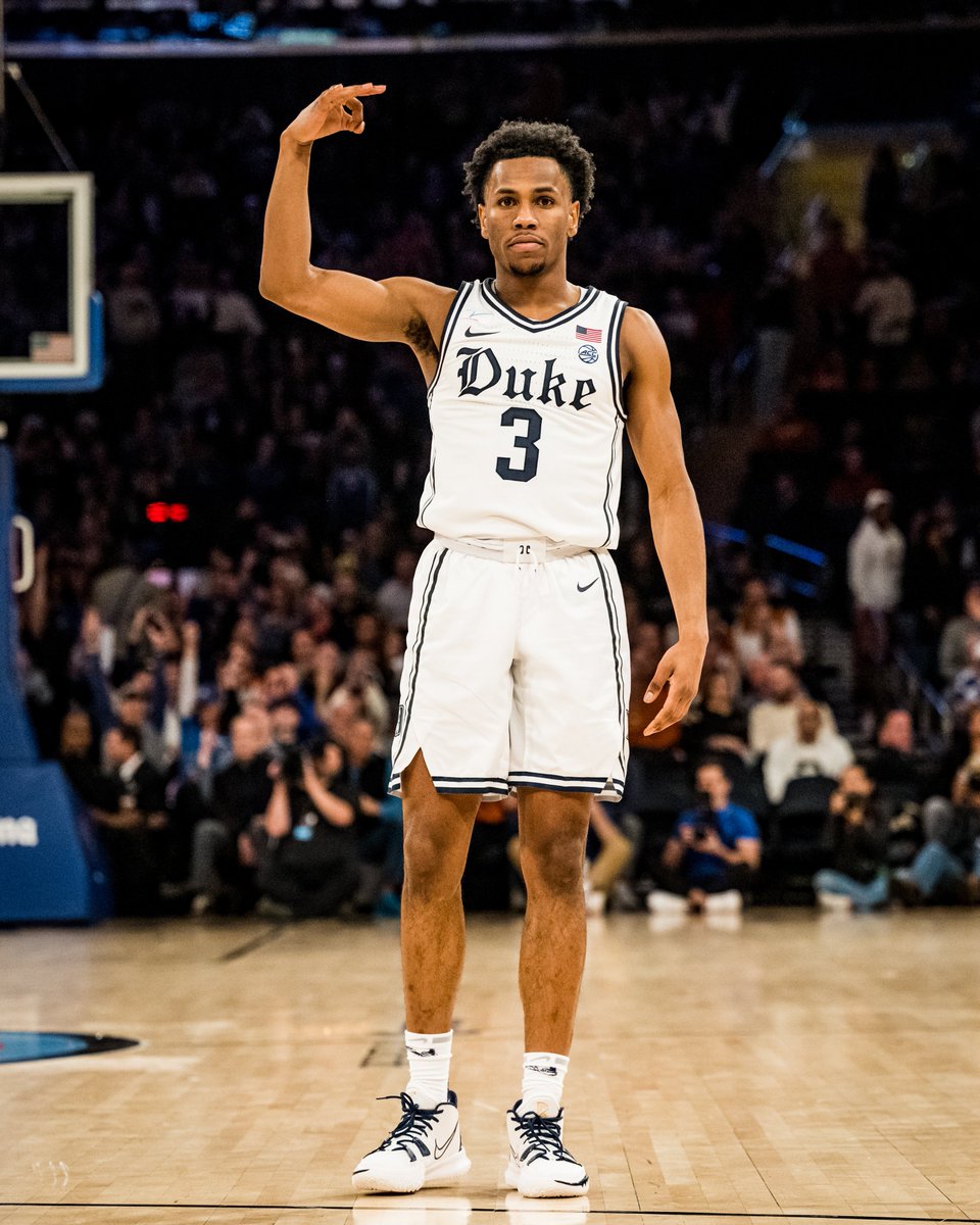 HAVE A NIGHT CAP <a href="/Jeremyroach10/">iam_jr20</a> 

😈 20 pts 
😈 8-17 FG (3-6 3pt)
😈 3 assts (only 1 TO)

68-56 | 2H 1:55