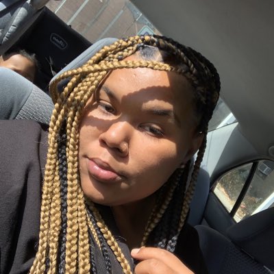 Shey_Lee24's tweet photo. #NewProfilePic https://t.co/P2KQiV7qhi
