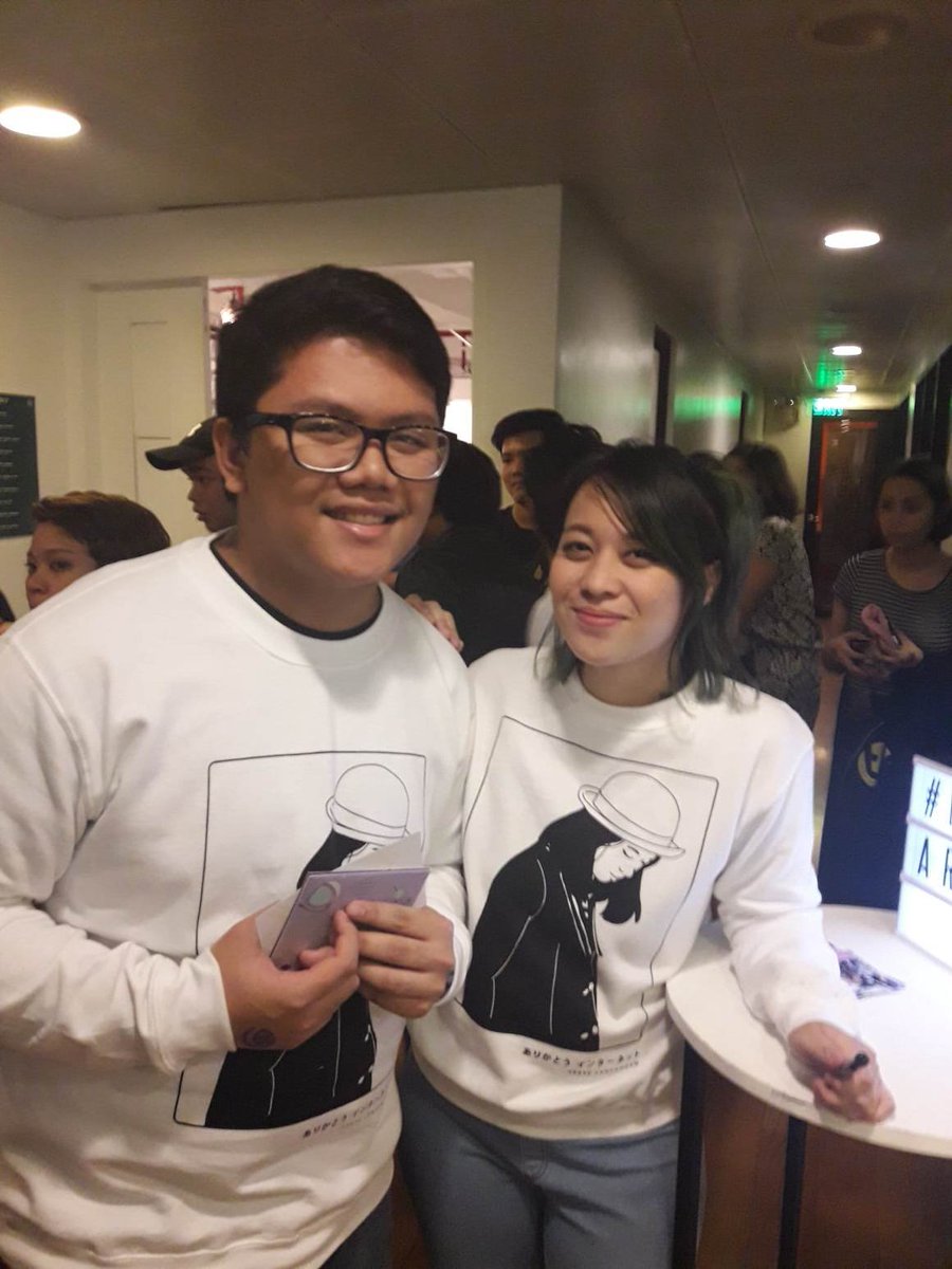 MercowPolo's tweet photo. my first pic w reese vs my latest pic w her during the reesepedida <3
high school lang ako non tapos ngayon working na ko pero hardcore reese kid parin 😭 labyu @reeseypeasy ! been a fun ride and cant wait to see where it's going still!
#7YearsofArigatoInternet #ArigatoInternet https://t.co/l3EMMcsOKq