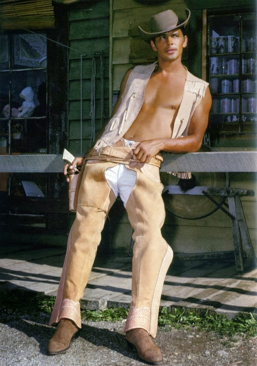 BoofXox's tweet photo. Everett Lee Jackson (aka) Cherokee
#vintagebeefcake #NativeAmericanModel
#amg #Milo https://t.co/zkdgW15lJA