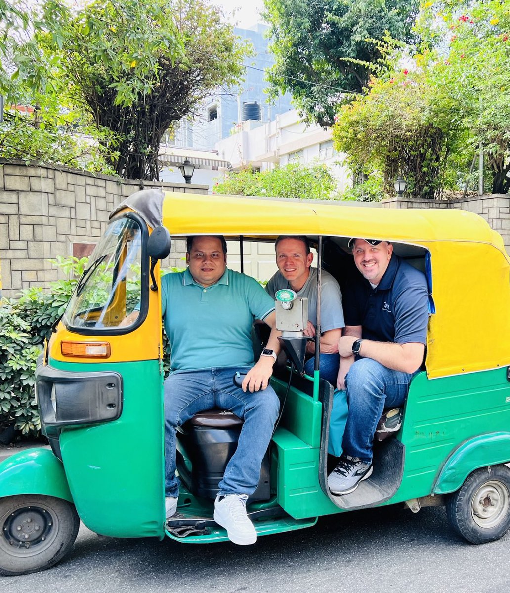 agentic_ai's tweet photo. Meet the Prove team 🇮🇳 and discuss digital #identity #authentication in Mumbai tomorrow at our meetup 

Some of our gora guys in the team are crazy abt 🇮🇳 &amp; autos &amp; know everything abt Aadhaar, kyc and docscanning and UPI now. Come check us out https://t.co/dtwaAmJg0k https://t.co/CsPlVglNLo