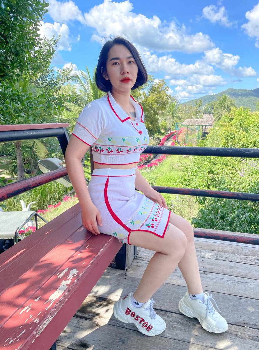 dekchomphon's tweet photo. @mrjxxbigtits ก่อนมีลูกผมว่าวรูปเธอบ่อยมาก พอเธอท้องและคลอดเธอก็เงียบไปไม่โพสรูป ตอนนี้เธอกลับมาปลุกควยผมอีกครั้ง https://t.co/scmQcQcTnQ