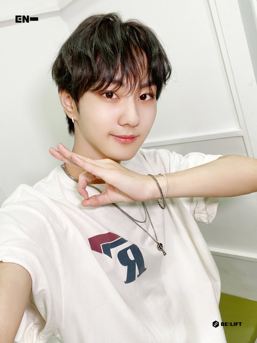 enhypenweverse's tweet photo. [PHOTO] 221207

Pick your Today's ENHYPEN : November collection

(1/7)

@ENHYPEN_members @ENHYPEN #ENHYPEN #엔하이픈 #JUNGWON #정원 https://t.co/AAXPDy1gIy