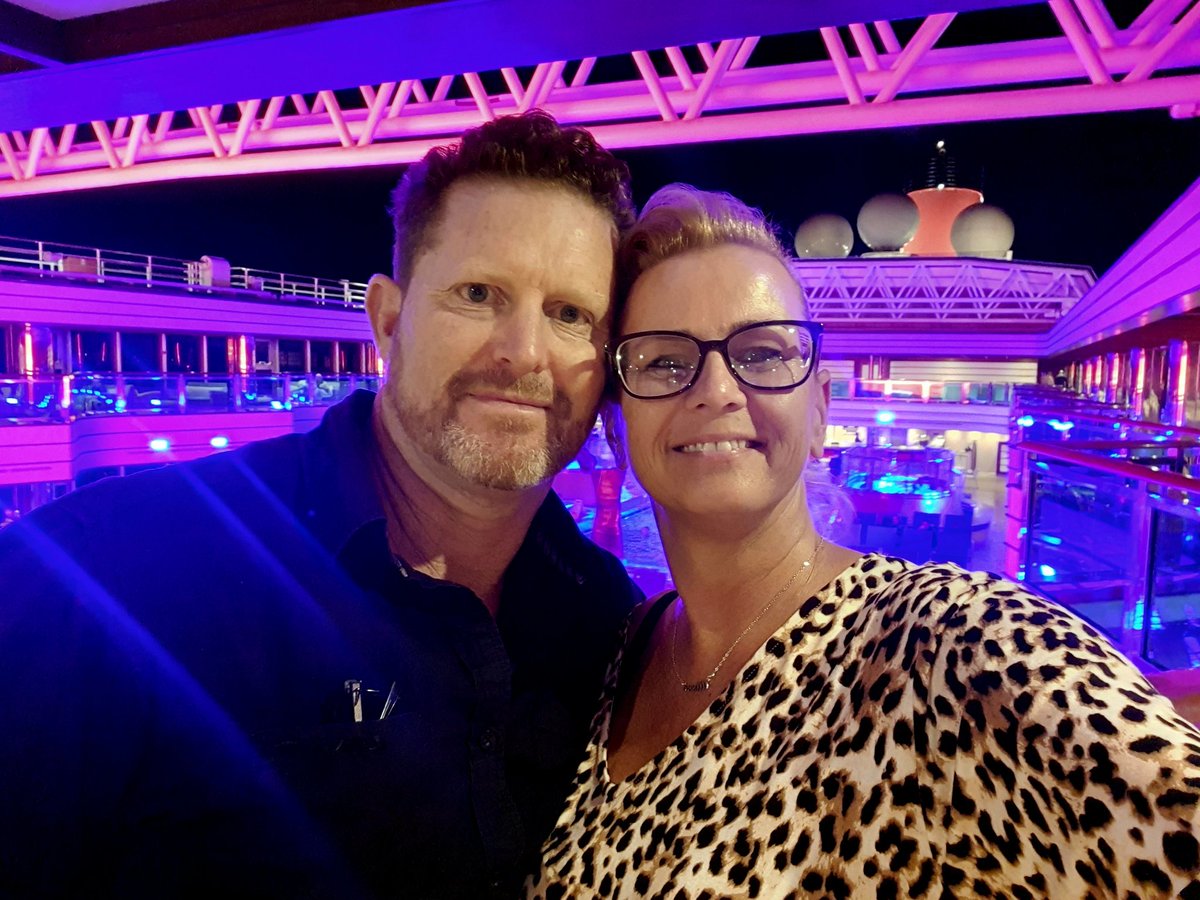 Ali_G_Ali_'s tweet photo. On holidays ๐ป cheers to finishing 2022 on a happy note and bringing in 2023 with some big news ๐๐ค๐ #luvuall #XRPCommunity #lifewithmickyg https://t.co/IZAL1dN0qb
