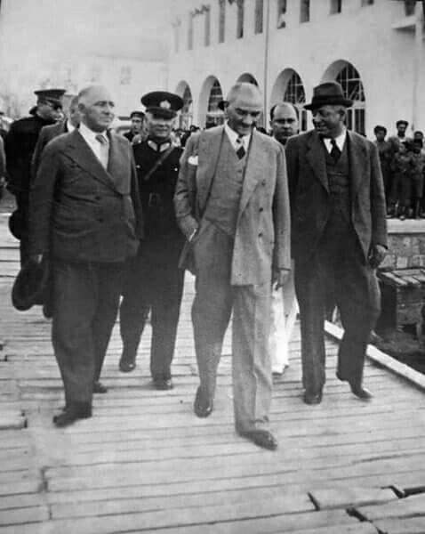 Atatürk Fotoğraf-Video Arşivi 01 (@senses_vedat) on Twitter photo 