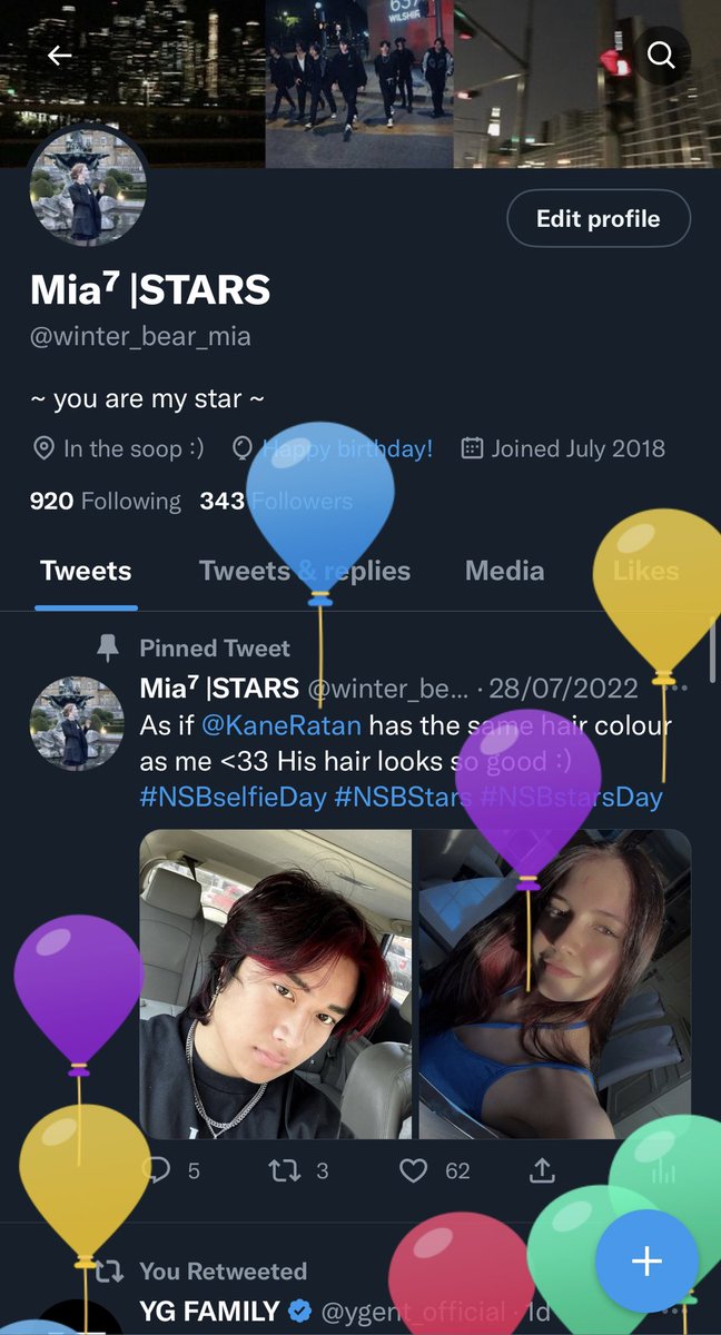 winter_bear_mia's tweet photo. Got my balloons <333 https://t.co/9zxqCDYf8C