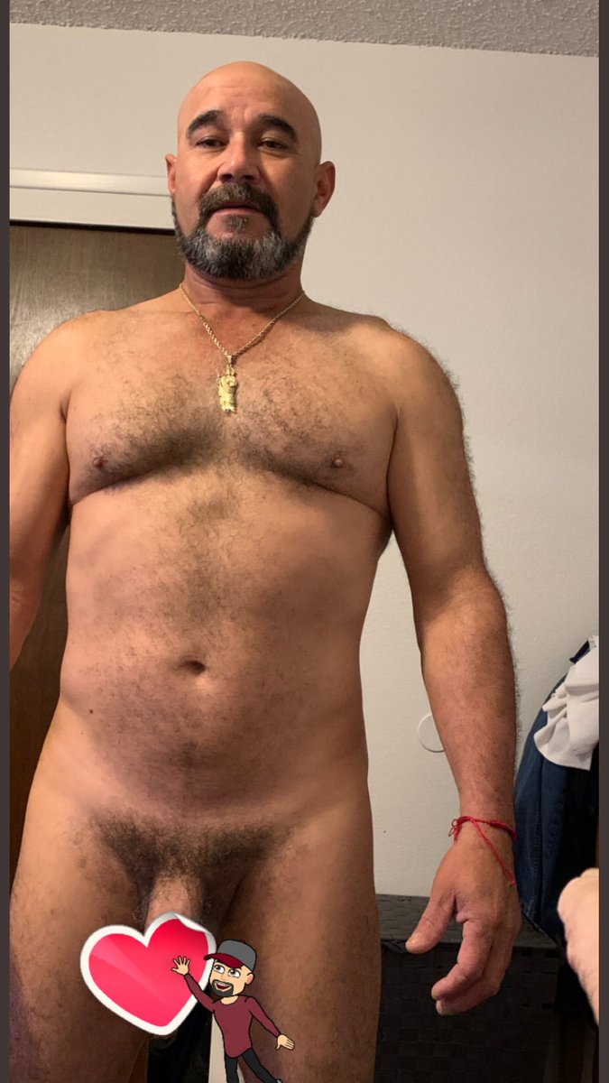 MadurosEngaado2's tweet photo. Sigo en lo mismo cambio fotos y videos de el de alguien que pague su only se los cambio por los de otros maduros yo tengo mucha variedad 😁🫡 https://t.co/AlqbrxigLw