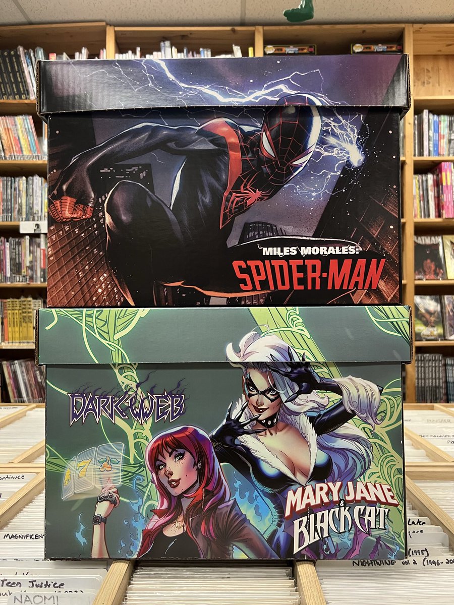 ComicsTnT's tweet image. A couple of new short boxes came in this week! They’re $11.99 each! Plus a cool Star Wars Darth Vader bank! 😀 #comicbox #shortcomicbox #milesmorales #spiderman #DarkWeb #MaryJane #blackcat #ComicsToonsNToys #TustinCalifornia #ComicsTnT #CTnT #StarWars #DarthVader