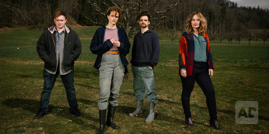 Nach dem Erfolg der 1. Staffel «Neumatt», die durchschnittlich von 528’000 Personen (ZG 3+) verfolgt wurde mit einem Marktanteil von über 35%, startet anfangs 2023 die 2. Staffel der eigenproduzierten Serie auf allen SRG Sendern.🤩📺

Werbung platzieren: fal.cn/3ue2O