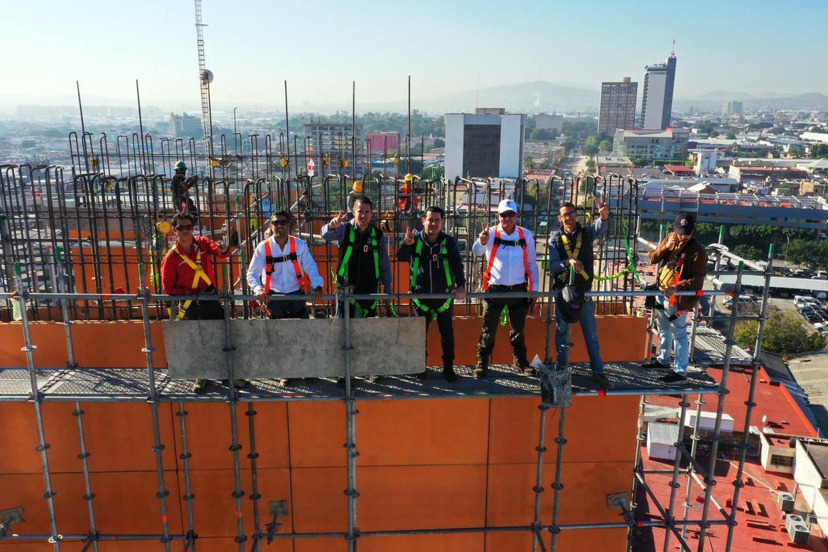 Hugo Luna tweet media