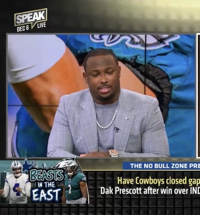 DaWeeWooCowboys's tweet photo. Easily the worst addition to sports media, and it’s really not close. https://t.co/Kl9qzGiHxt