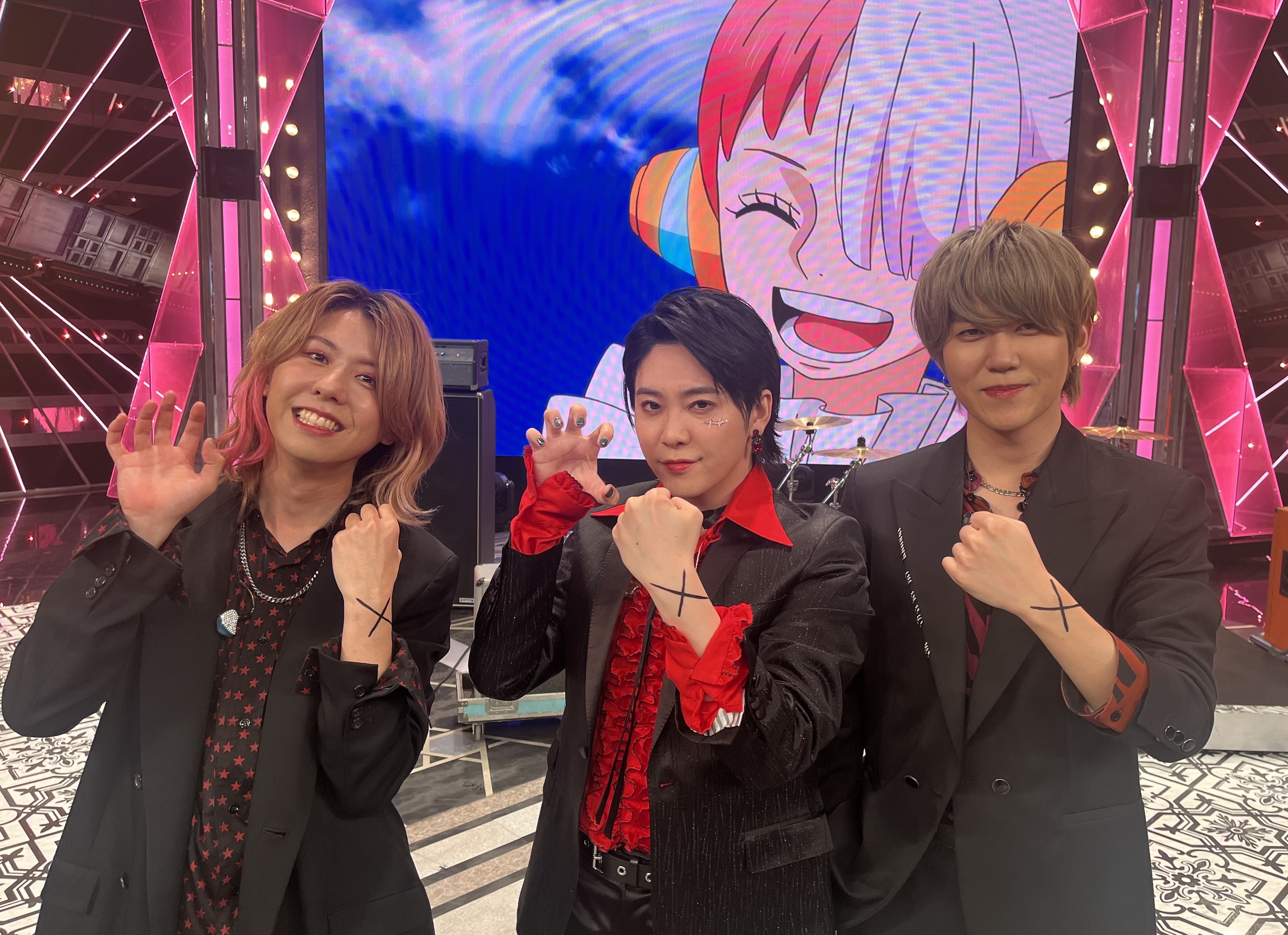ミセスグリーンアップル　化粧　気持ち悪い