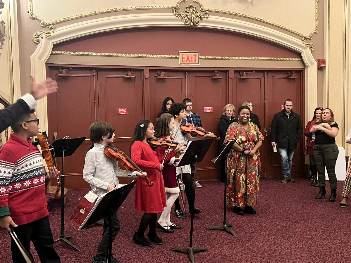 kga95aka's tweet photo. Albany Symphony Orchestra celebrated the Magic of Christmas on Sunday, December 4 at The Palace. Thank you Janae Gayle for inviting Ms. Slade’s orchestra angels to showcase before the show! I LOVE watching our scholars shine🙌🏾❤️. #allinforalbany @albanyschools @AHSFalconsNest https://t.co/SlfRbCPyth