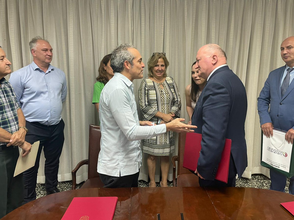 En sede <a href="/MINCEX_CUBA/">MINCEX🇨🇺</a> firmamos #MoU con Vicepresidente de Academia de Ciencias #Bielorrusia. Visitaron centros <a href="/BioCubaFarma/">BioCubaFarma</a> <a href="/citmacuba/">Ministerio de Ciencia, Tecnología y Medio Ambiente</a> y <a href="/CubaMES/">MES</a> En 2023, delegación científicos cubanos visitará hermano país <a href="/InesMChapman/">Inés María Chapman Waugh</a> <a href="/ElbaRosaPM/">Elba Rosa</a> <a href="/SANTANACITMA/">JOSE FIDEL SANTANA NUÑEZ</a> #Cuba