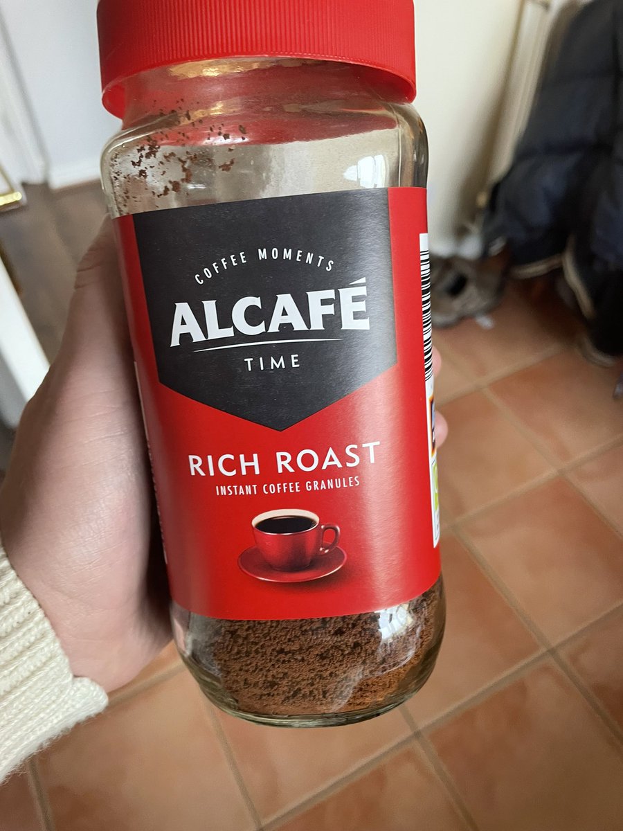 Tried this for the first time instead of my usual Gold Blend. At £1.85 a jar vs £5 I won’t be going back. Decent coffee tbh. Albeit instant. 🤷👀👏👏 #eatwellforless #CostOfLivingCrisis #aldi