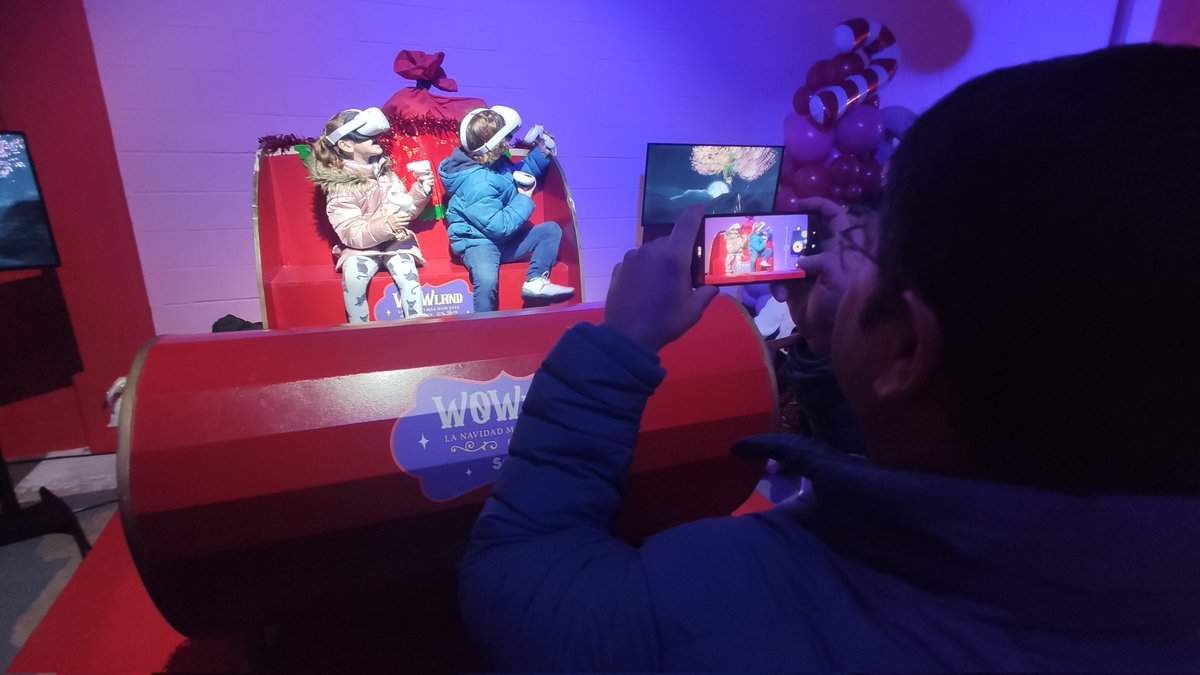 Ya hemos comenzado la campaña navideña con nuestra experiencia de realidad virtual en el trineo de Papá Noel, esta vez en Barcelona. 
#realidadVirtual #VR #Barcelona #Navidad2022
exf.es