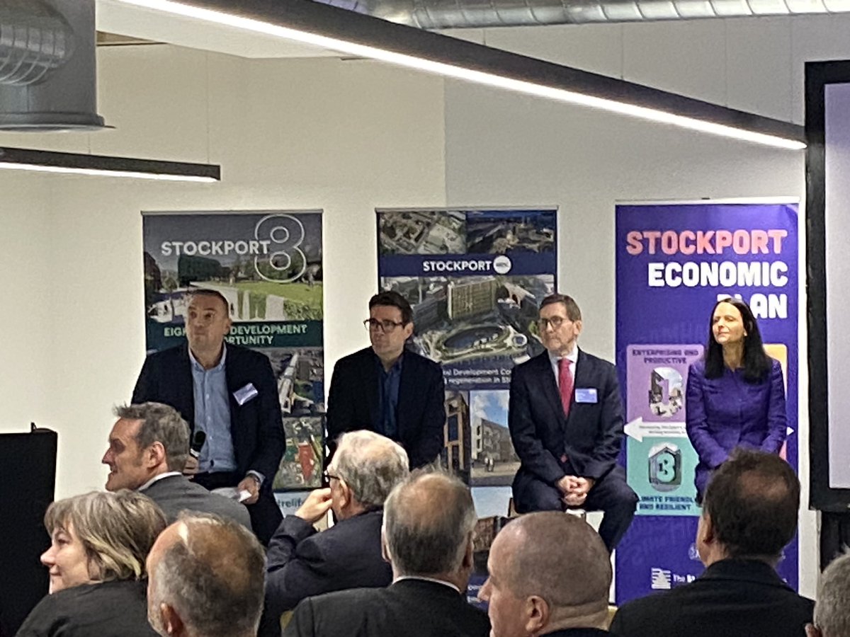 Stockport Economic Plan launch this morning. Great panel chaired by Steve Oliver @TheBlueMagpie & always good to have @AndyBurnhamGM here in Stockport. The focus now has to be on delivery. Thanks to @MarpleLeaf for the photo
