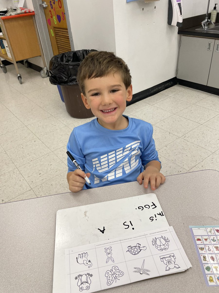 MTL_CS_SchroffK's tweet photo. Yesterday we used what we have learned from studying the #alphabetchart to stretch out the names of animals on our white boards. We got some of the beginning, middle, and ending sounds! Some of us even tried sentences! So proud of these #wordscientists https://t.co/7rxC7IGsL8