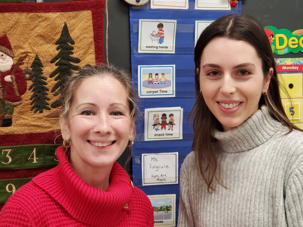 MikeW_OutdoorEd's tweet photo. Three wonderful Associate Teachers at St. Luke the Evangelist C.S. in Whitby have hosted our teacher candidates. Thank you #DCDSB. #Education #OntarioTech https://t.co/oqVlmcCLSn