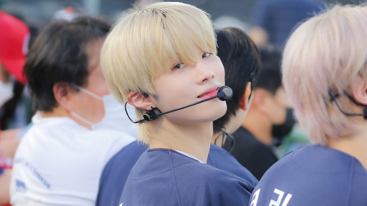 220821 한화이글스 vs 롯데자이언츠 @부산 사직야구장 | Hit The Bass 블리처스 주한 직캠 (BLITZERS JUHAN FOCUS)
🔗 youtu.be/xJPhIsR9ebE

#블리처스 #BLITZERS #ジュハン
#주한 #JUHAN #홍승현