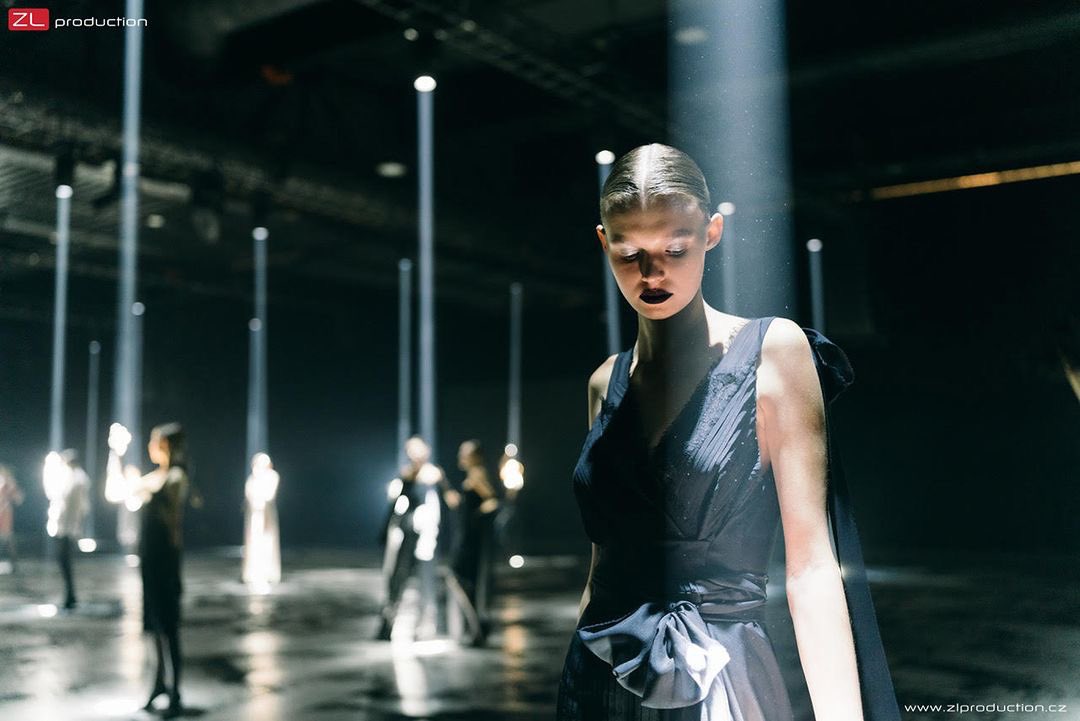 Robelighting's tweet photo. Illuminating a fashion event for Zuzana Kubickova, the team at @ZLproduction created a #lightingdesign using @Robelighting #MegaPointe, #Spiider & #CycBar luminaires.
#robelighting #zlproduction #eventlighting #eventdesign #zuzanakubickova https://t.co/ImnXTW8Cq5