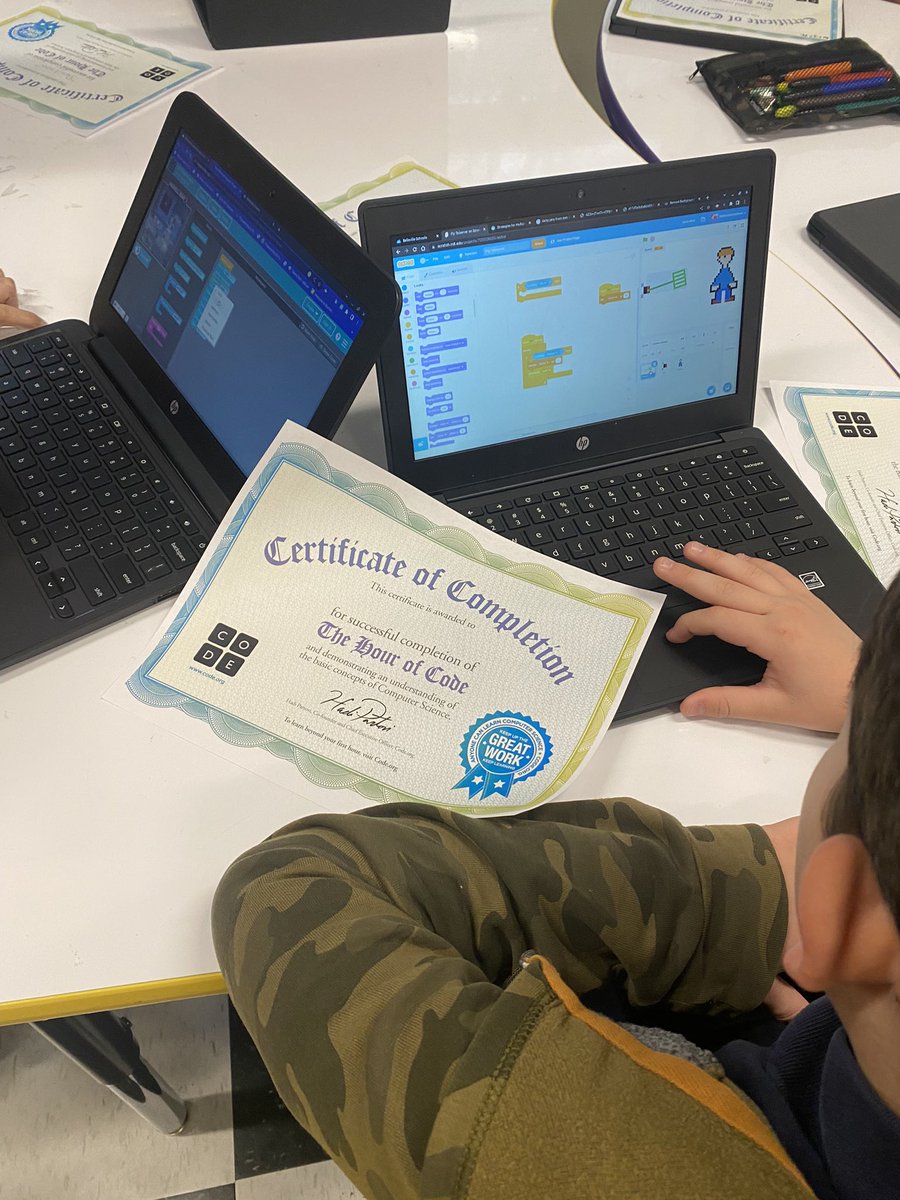 MissFranciosa's tweet photo. Students @S3_Belleville @S8_Belleville @S9_Belleville @S10_Belleville celebrated Computer Education Week by participating in Hour of Code. #Computereducationweek #HourOfCode #coding https://t.co/H9jR9ZiRf1