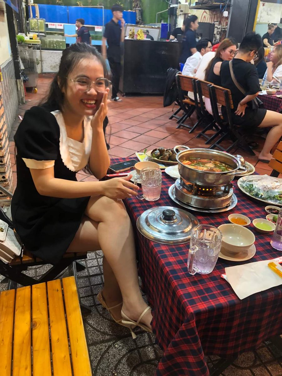 Huỳnh Quyên tweet media