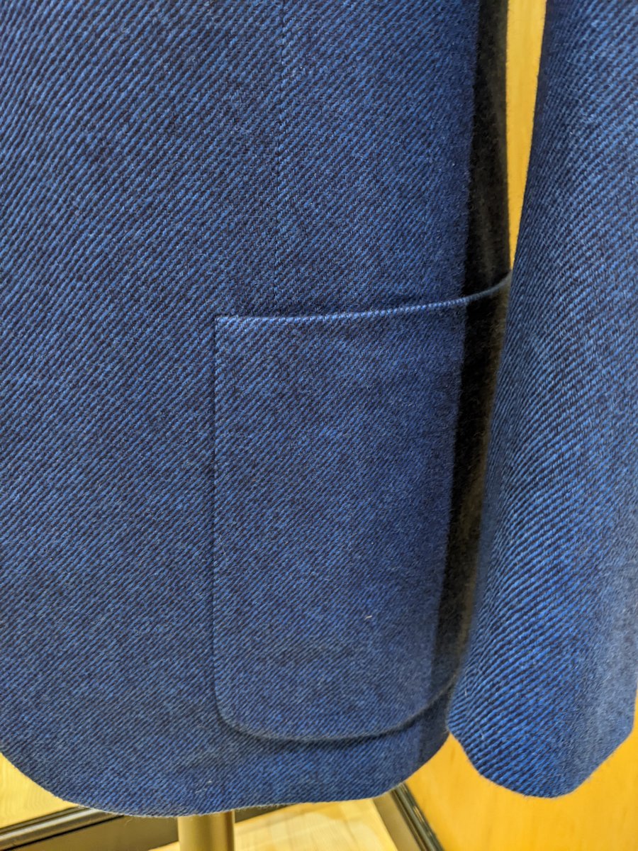 batemanogdenltd's tweet photo. Receiving photos of finished garments from our customers is always a nice surprise.

English Tailoring - Canary Wharf (@englishtailoringbysw) have made up a beautiful jacket for one of their customers.

Using lambswool, the Olympus collection has a softer touch than standard wool https://t.co/D4YchZ72WL