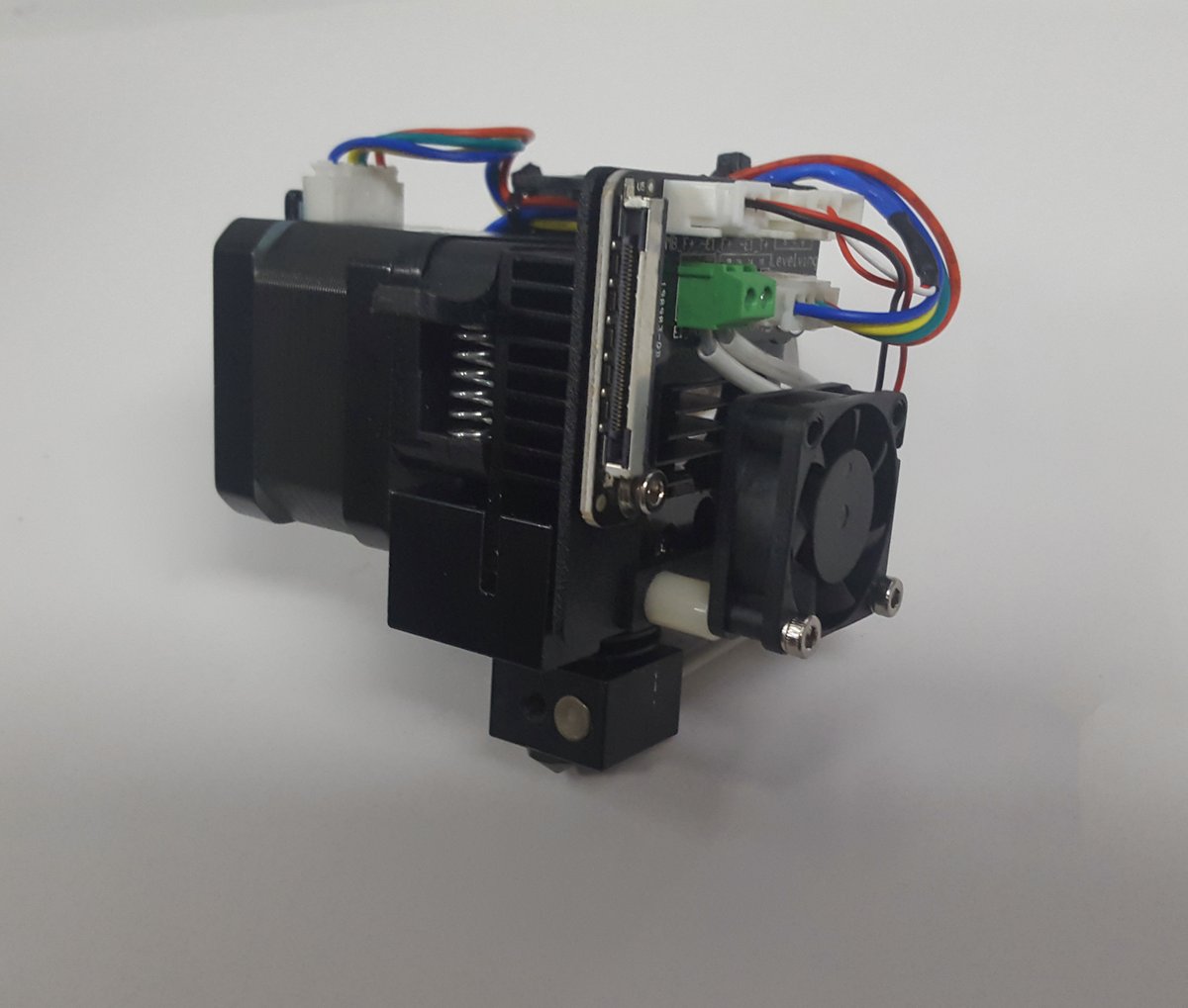 extremeconsoles's tweet photo. Just fitting new high temp extruder head for our Qidi Tech 3D printer
#3Dprinting #3dprinter #3dcreate #qiditech https://t.co/kqFlu1JoMF