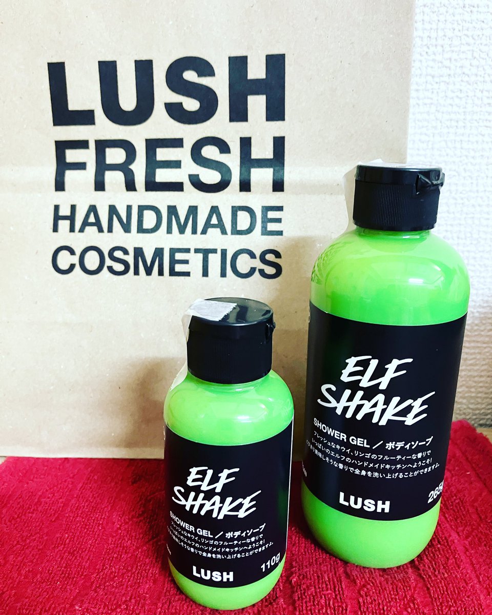 okanabun's tweet photo. LUSHで購入
こちらのシャワージェル🧴
「ELF SHAKE」🧝♀️
何の匂いだと思いますかー⁇
#LUSH
#シャワージェル
#ELFSHAKE
#黄緑色
#良い匂い https://t.co/b1VMqtHuSz