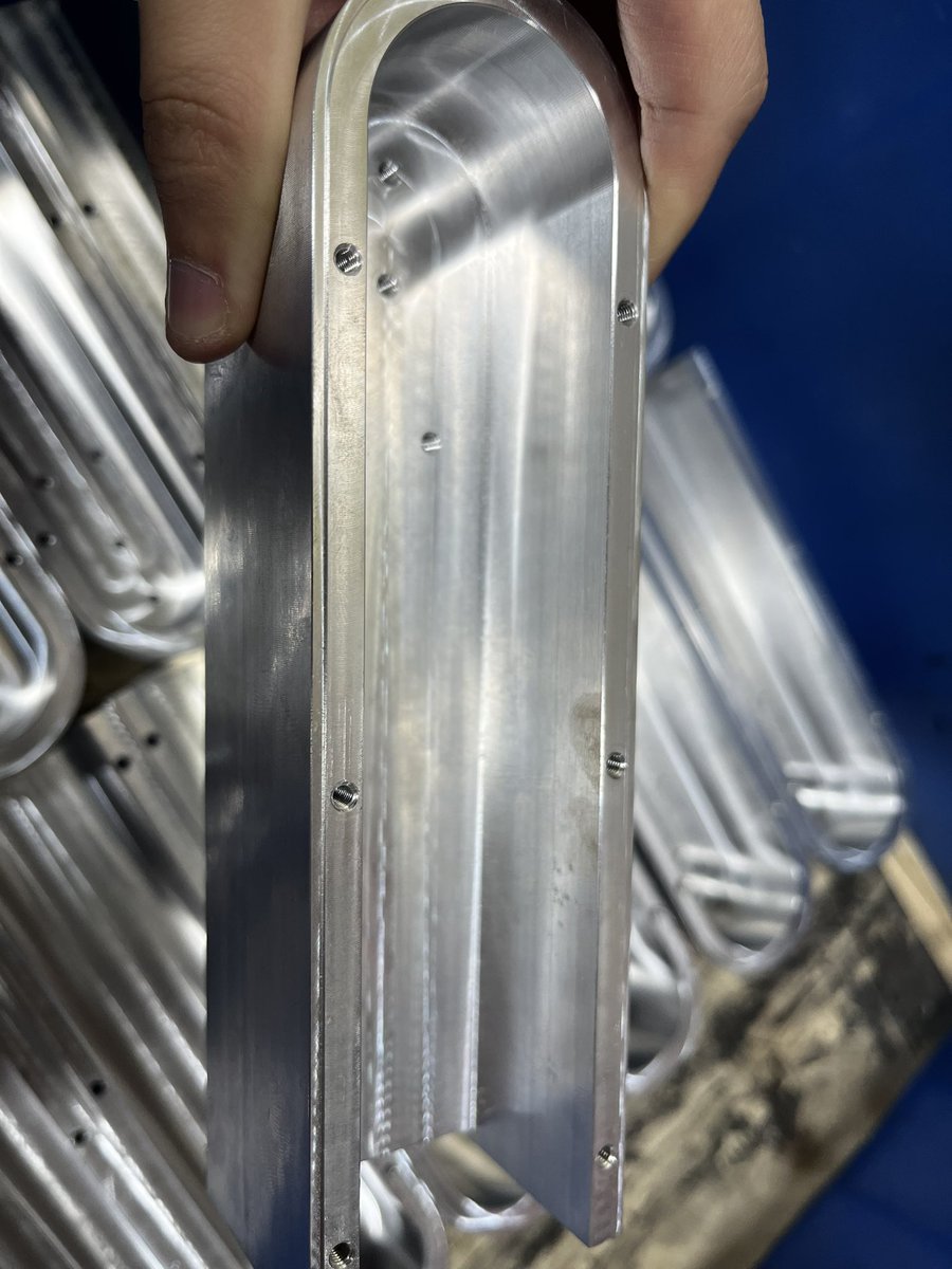 JimwellCo's tweet photo. custom CNC machined aluminum for lighting projects, export to European customer, feel free to send files for quote, enquiry contact sales@jimwellprecision.com
#cncmachining 
#precisionparts 
#milling 
#aluparts#parts 
#customcnc#metalworking 
#manufacturing 
#lightingprojects https://t.co/RQtYR0hXKc