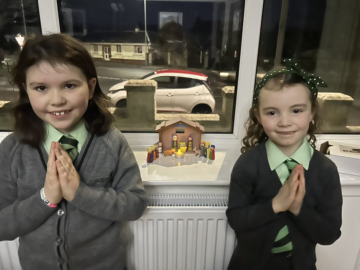KB25298's tweet photo. @StMarysPS14 Georgia loved having the travelling crib home. Such a lovely way to appreciate the true meaning of Christmas. https://t.co/NZeUr8AEIh